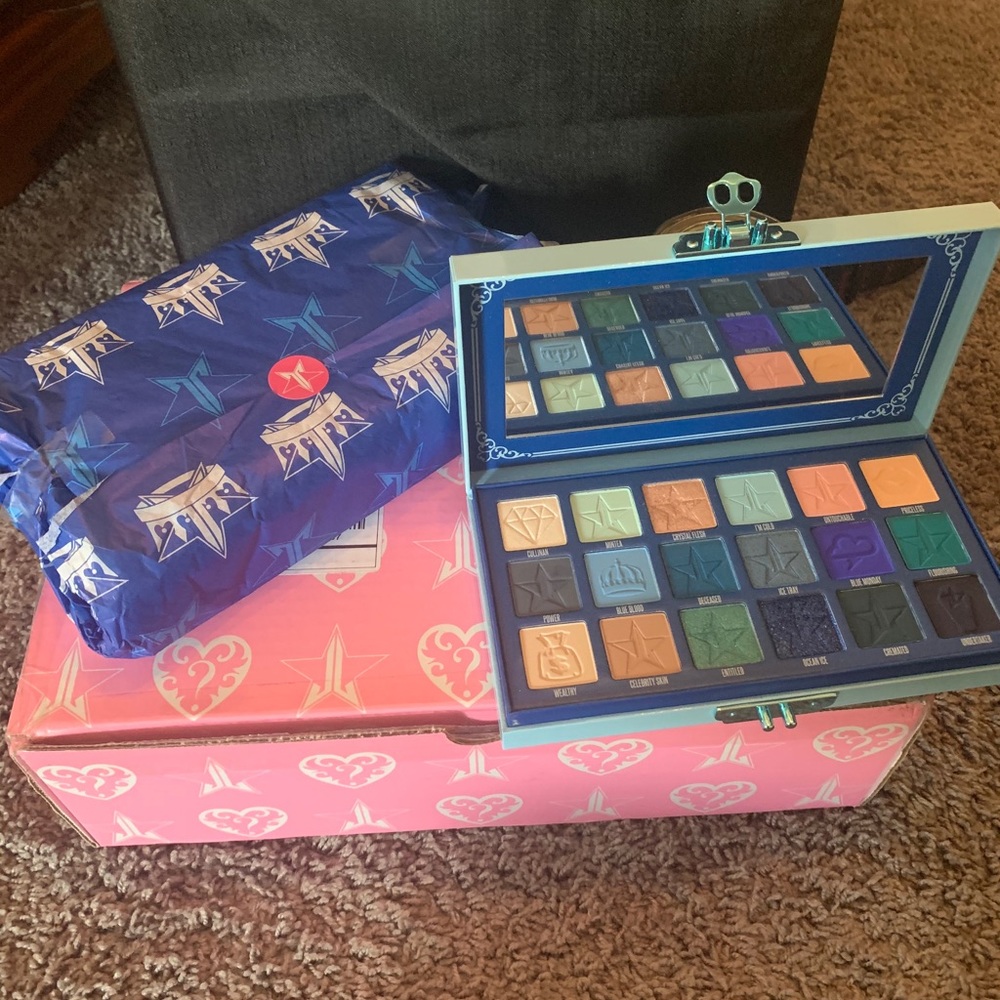 Blue Blood Palette